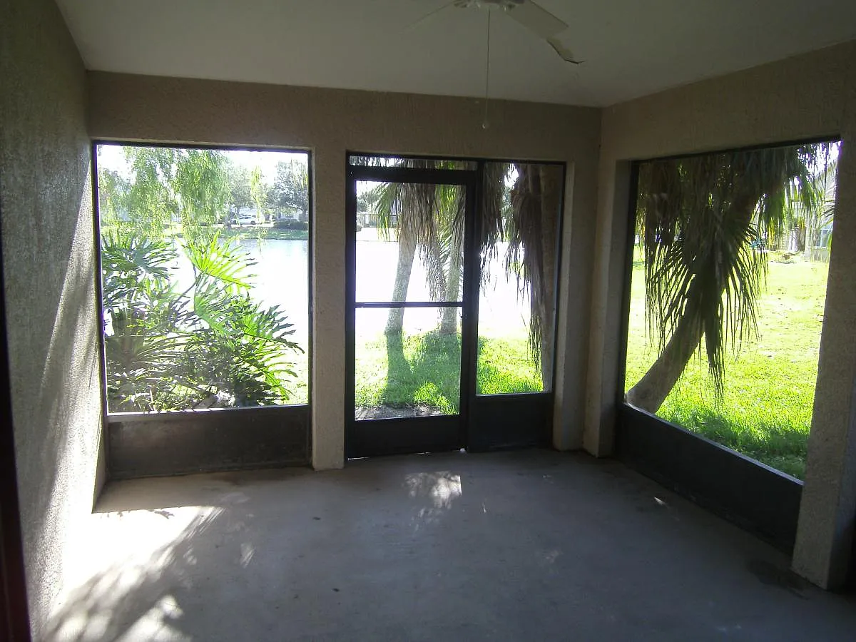 3 bed, 1675 sqft, $2,400 — Photo 2