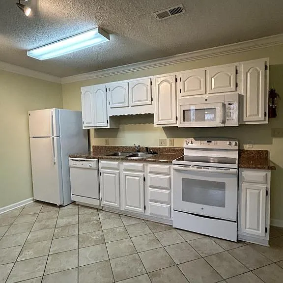 216 Double Eagle Dr #C-1 — Photo 12