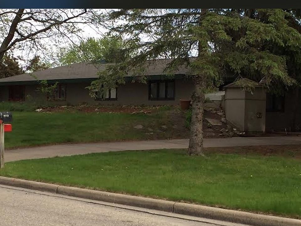 1st image of 924 Kristi Ln #B