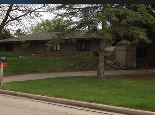 924 Kristi Ln #B, Tomah, WI 54660