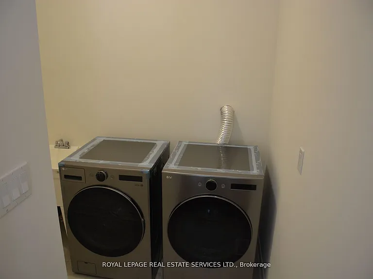 3934 Koenig Rd — Photo 8