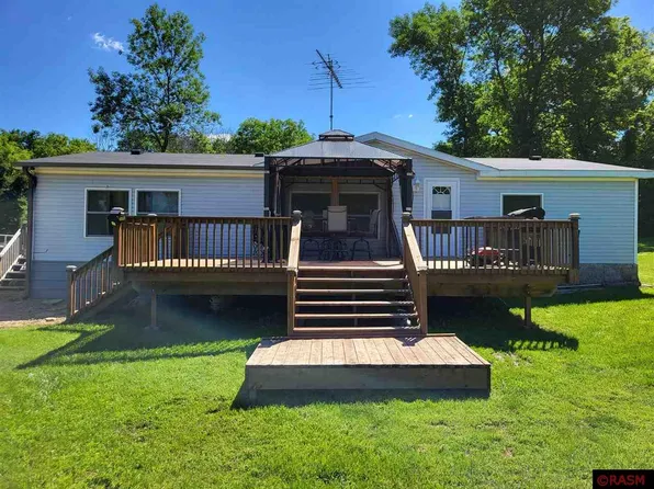 38901 Exchange St, Le Sueur, MN 56058