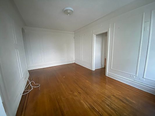 3rd image of 45-35 Parsons Blvd #4C