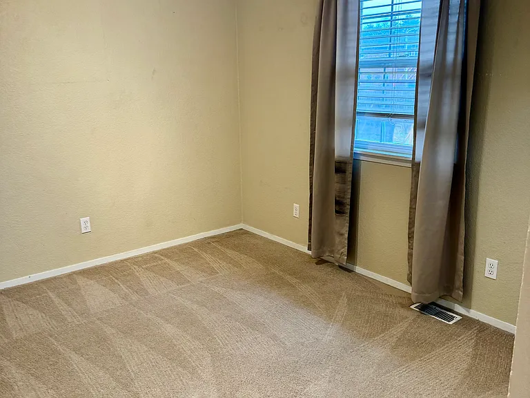 409 Willow Bend Dr — Photo 8