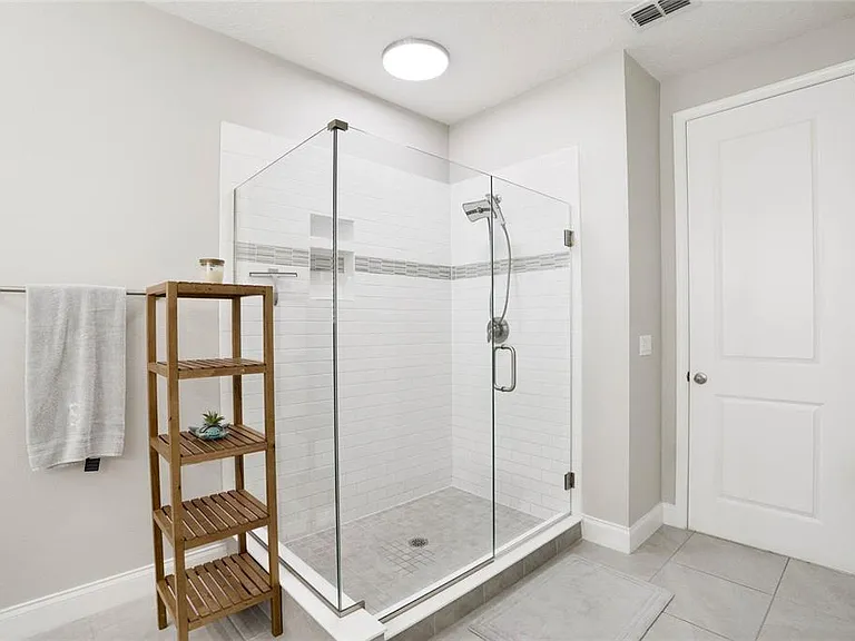 8414 Vivaro Isle Way — Photo 43