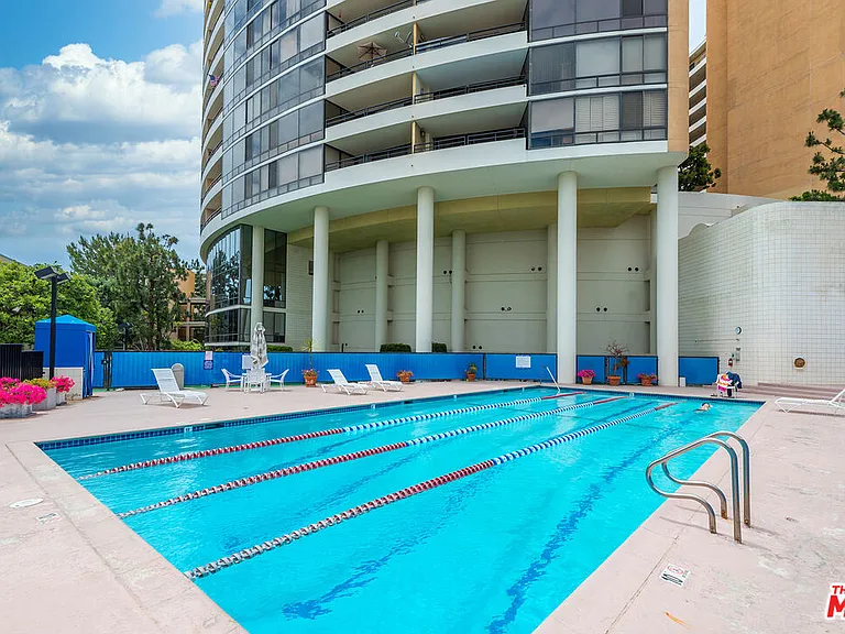 4265 Marina City Dr #415 — Photo 38