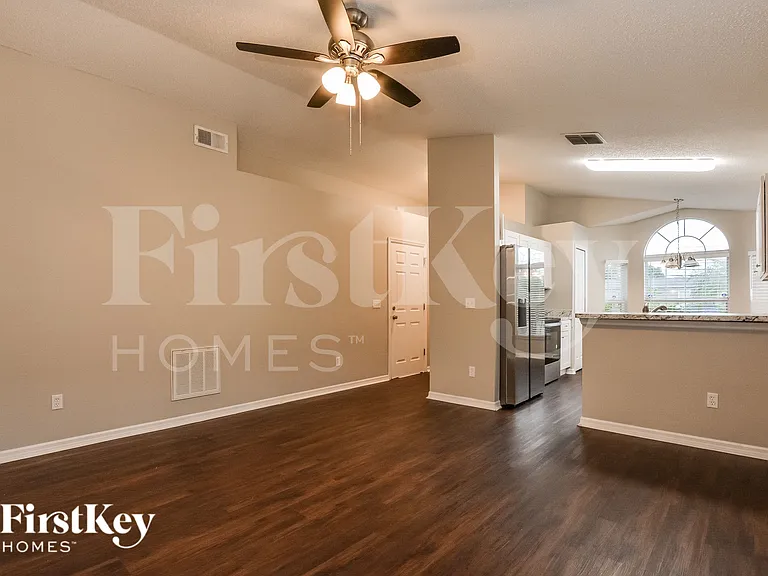 7436 Duval Ave — Photo 2