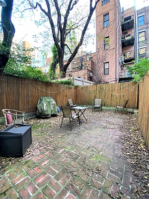 Rented by City Connections Realty | media 27