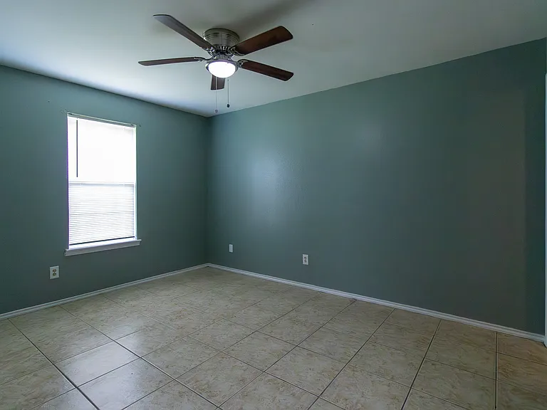 1601 Benttree Dr #1 — Photo 11