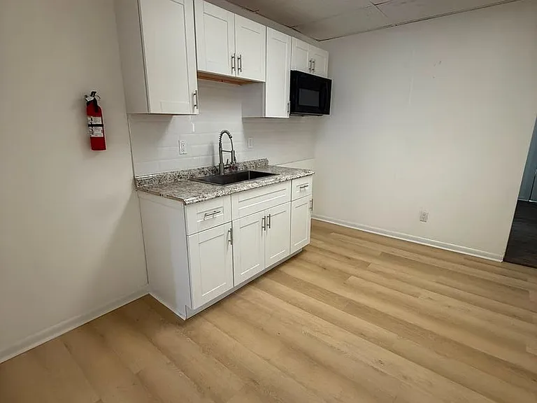 37 S Macdade Blvd — Photo 3