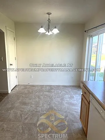 2011 N Churchill Dr — Photo 7