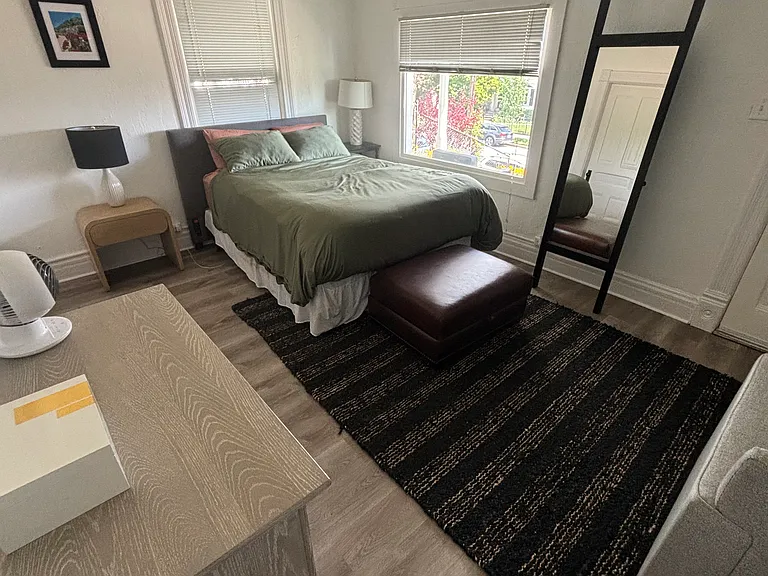 719 E 8th Ave — Photo 3