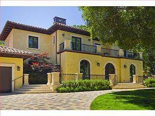 1st image of 1 Mountain Wood Ln