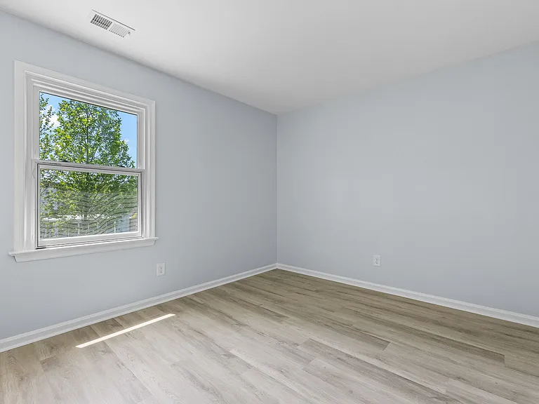 2417 Bernadotte Ct — Photo 24