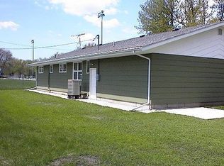 261 Leroy Poulson Rd, Newell, IA 50568