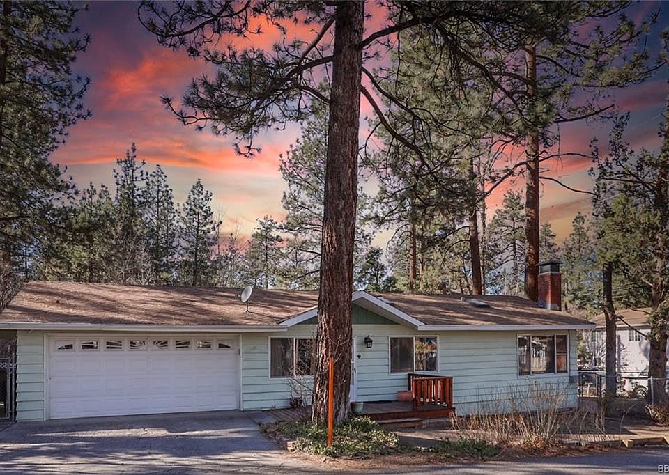 1st image of 660 Irving Way