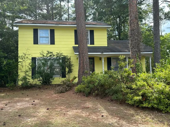 1607 Morehead Ave, Fayetteville, NC 28303