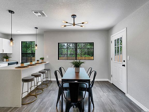 4th image of 4206 Golden Spice Dr