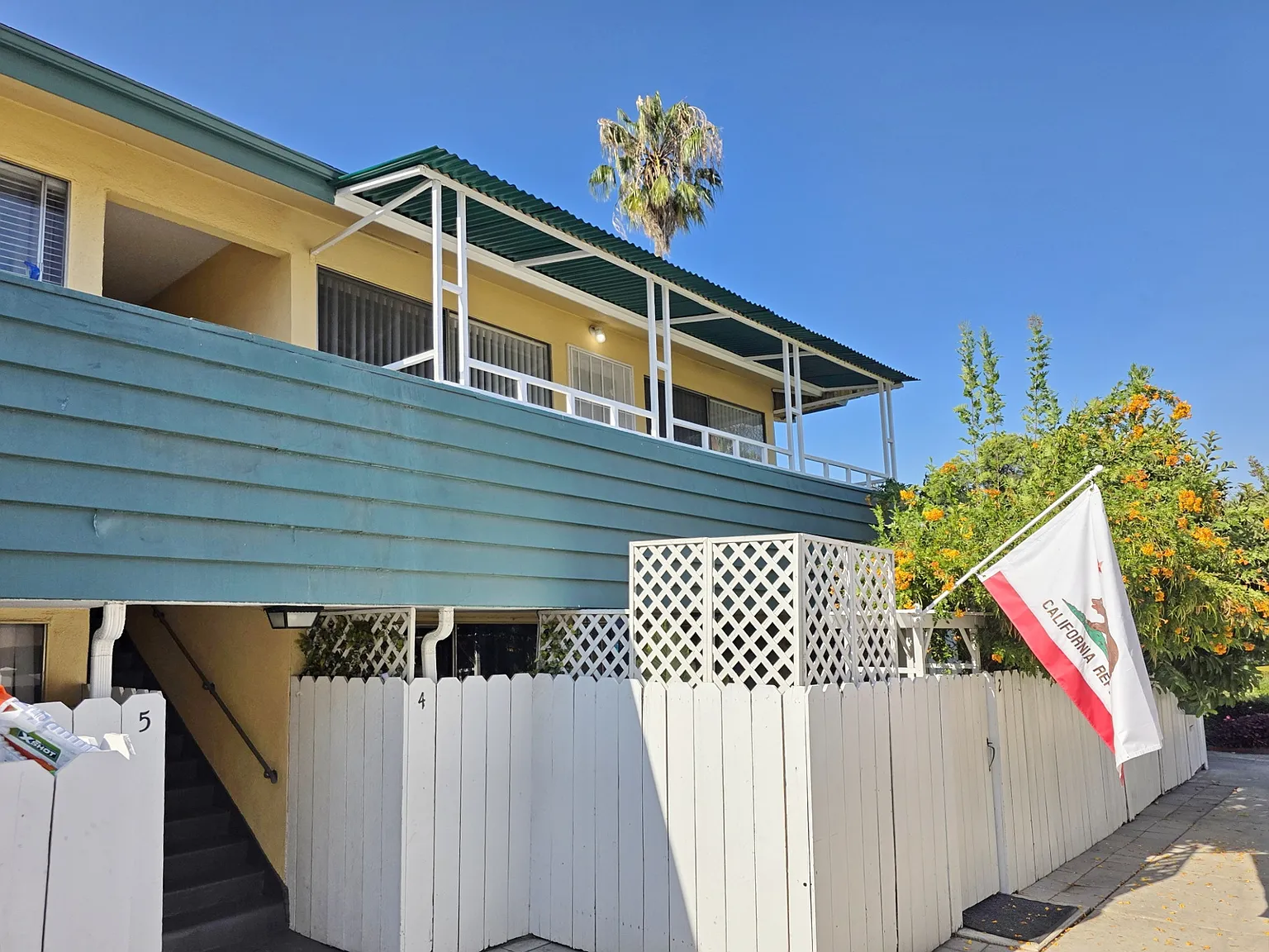 2 bed, $2,300 — Photo 2