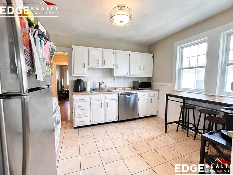 60-62 Litchfield St #2 — Photo 1