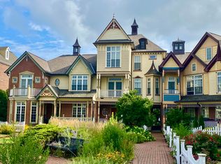 4182 Royal Mews Cir, Naperville, IL 60564