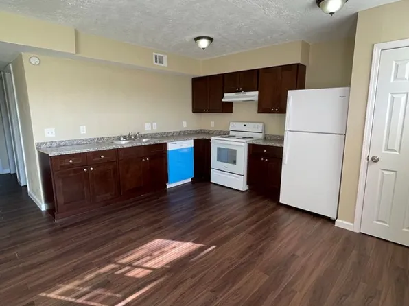 Main Plaza Apartments