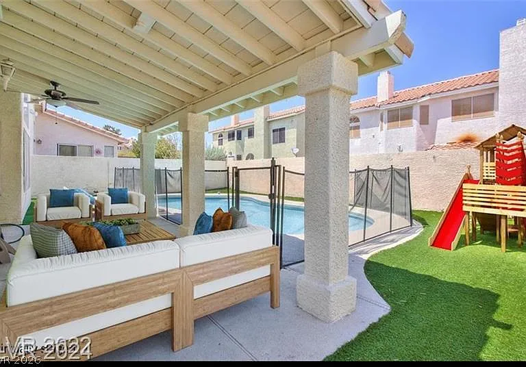 8312 Bermuda Beach Dr — Photo 17