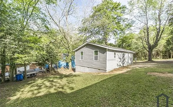 3998 Floyd Ave — Photo 3
