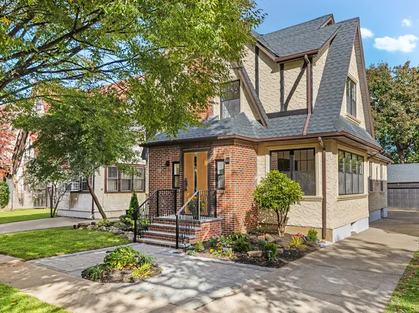 85-15 Wareham Place image 19 of 20