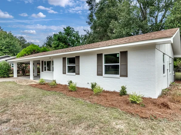 108 Crimson Ln, Brandon, MS 39042