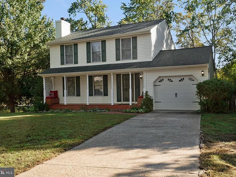 61 Buck Rd — Photo 1