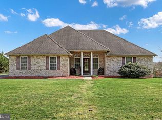 511 Hamlet Dr W, Spring Grove, PA 17362