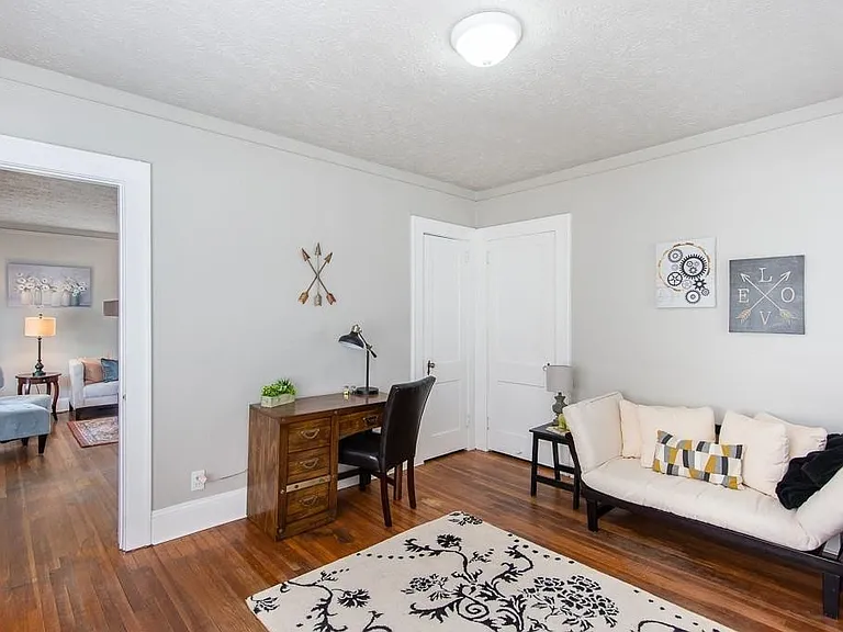 2533 Bayard St — Photo 2