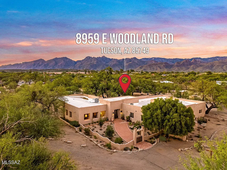 8959 E Woodland Rd