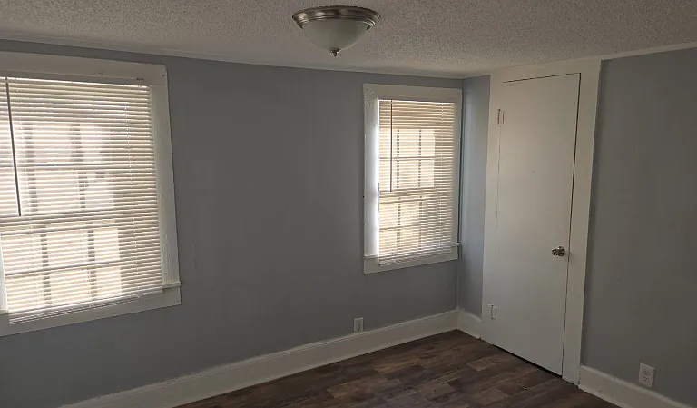 122 Hillside Dr — Photo 5