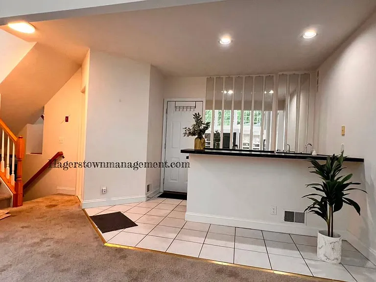 11507 Rolling Green Ct — Photo 17