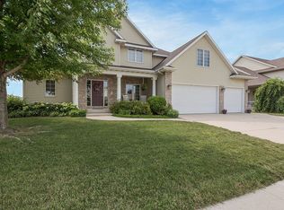 3120 Roxboro Dr, Ames, IA 50010