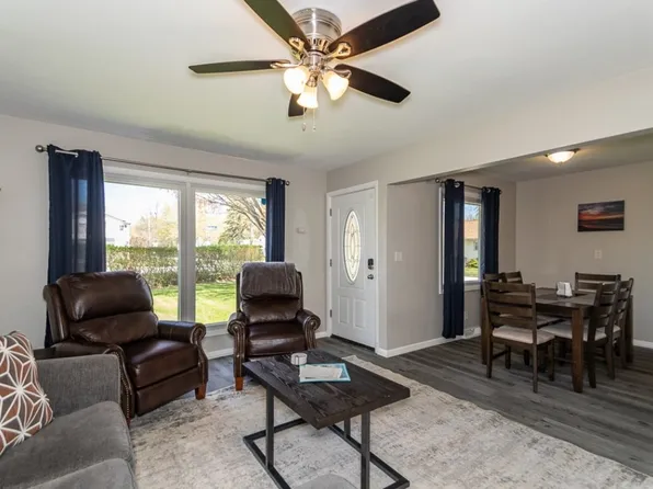 9260 Jordan Dr, Mentor, OH 44060