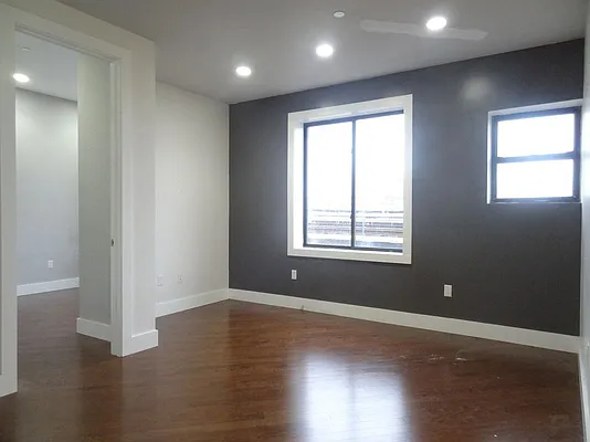 Rented by Miron Realty Group | media 22