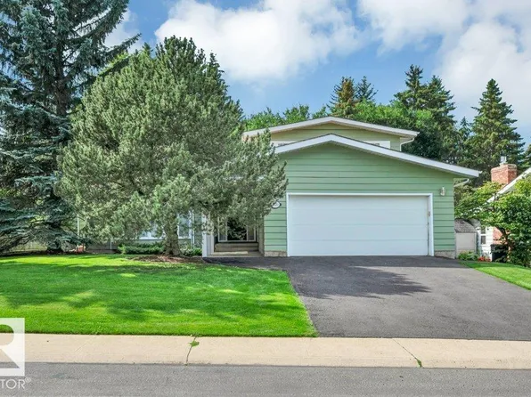 5620 151st St NW, Edmonton, AB T6H 4X4