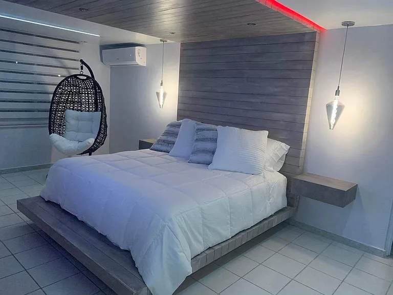 Master bed room