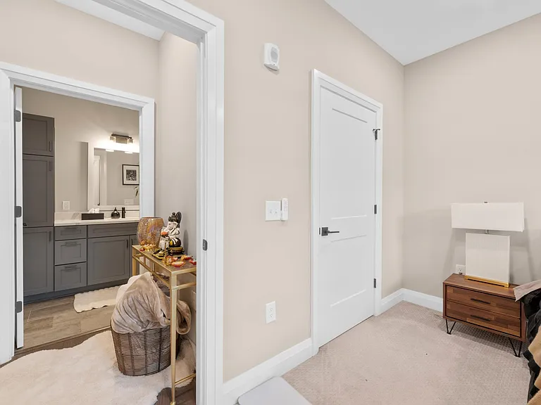 751 N 6th St #208 — Photo 28