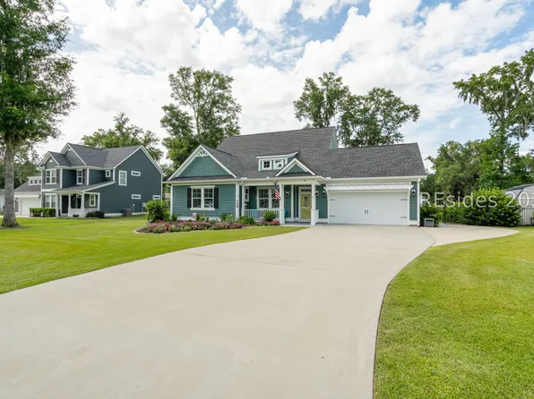 8 Fox Sparrow Rd, Beaufort, SC 29907