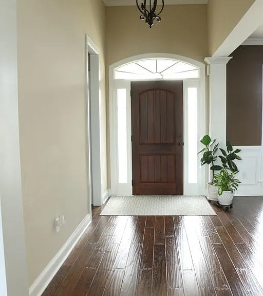 174 Pebblebrook Ln — Photo 2