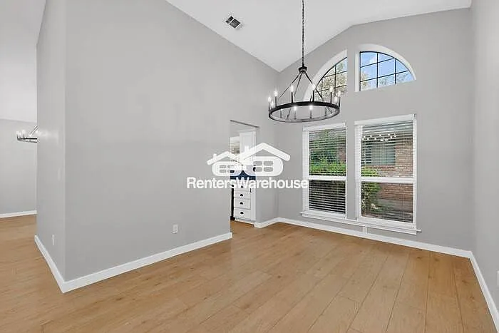 803 Sandy Creek Dr — Photo 10