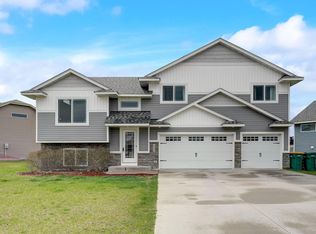 1691 Hidden Trl, Mayer, MN 55360