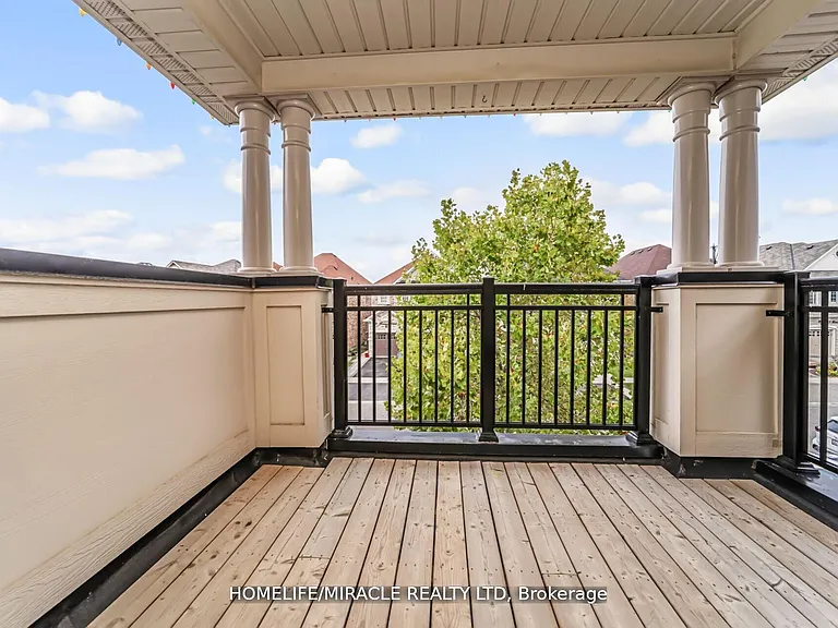 10 Kenora St — Photo 36