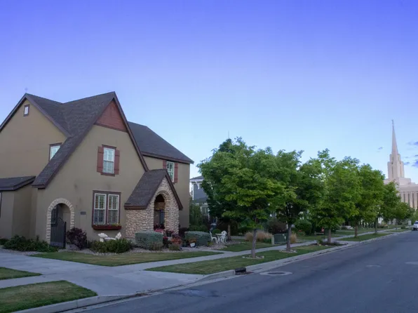 10929 S Navarro Way, South Jordan, UT 84009