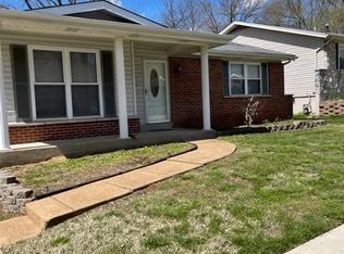 5643 Dantonaire Pl, Saint Louis, MO 63128