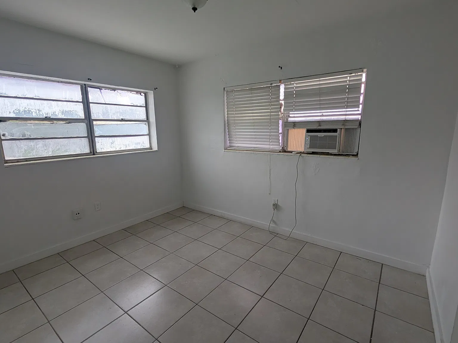 2 bed, 890 sqft, $2,000 — Photo 3